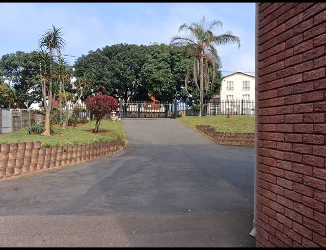 2 BEDROOM APARTMENT FOR SALE IN BLUFF